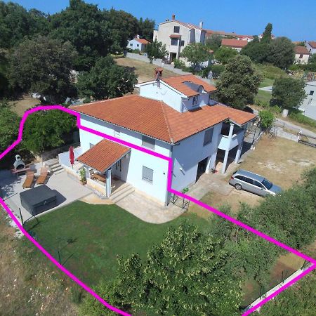 Appartement Viridis à Pula Extérieur photo