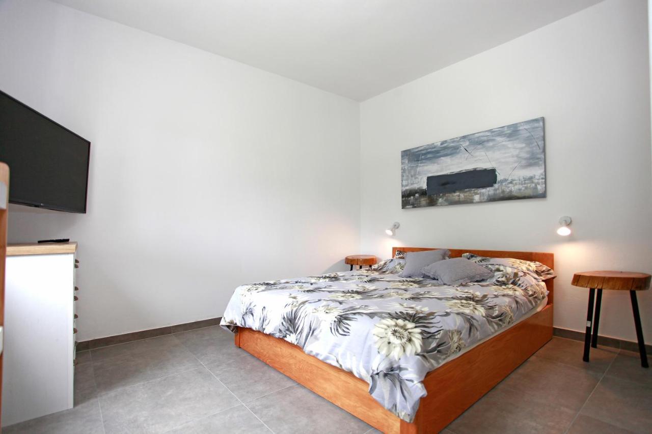 Appartement Viridis à Pula Extérieur photo